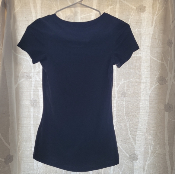 Nike tee - Picture 2 of 4